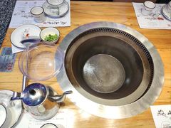 -山河屯铁锅炖·非遗东北菜(南山店)