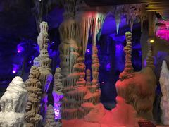 -泉城欧乐堡戏水湾艺术养生温泉