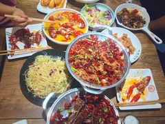 -叶派龙虾•招牌香辣蟹·海鲜(中海国际店)