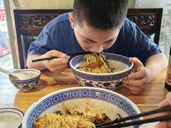 -沪西老弄堂面馆(定西路店)