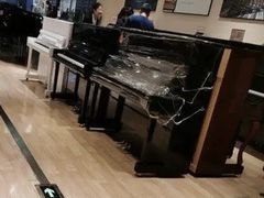 -柏斯音乐(北京荟聚购物中心)