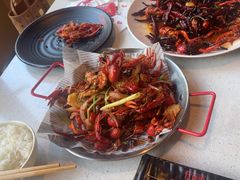 -红盔侠小龙虾(海宁银泰店)