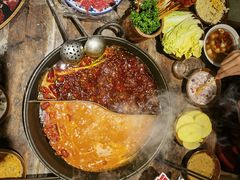 -周小明火锅(黑金冠社区店)