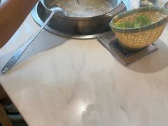 -喃喃椰·糟粕醋·椰子鸡火锅(七堡花园店)