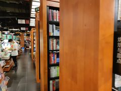 -西西弗书店&矢量咖啡(壹方购物中心店)