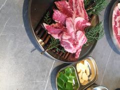 -草家酱蟹炭火烤肉店(珲春南路一店)