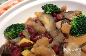 Abalone Sauce Braised Fish Maw with Sea Cucumber