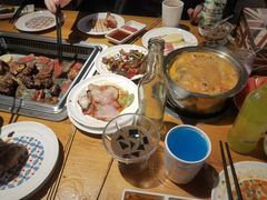 -钦瓦台时尚自助餐厅(银泰城店)