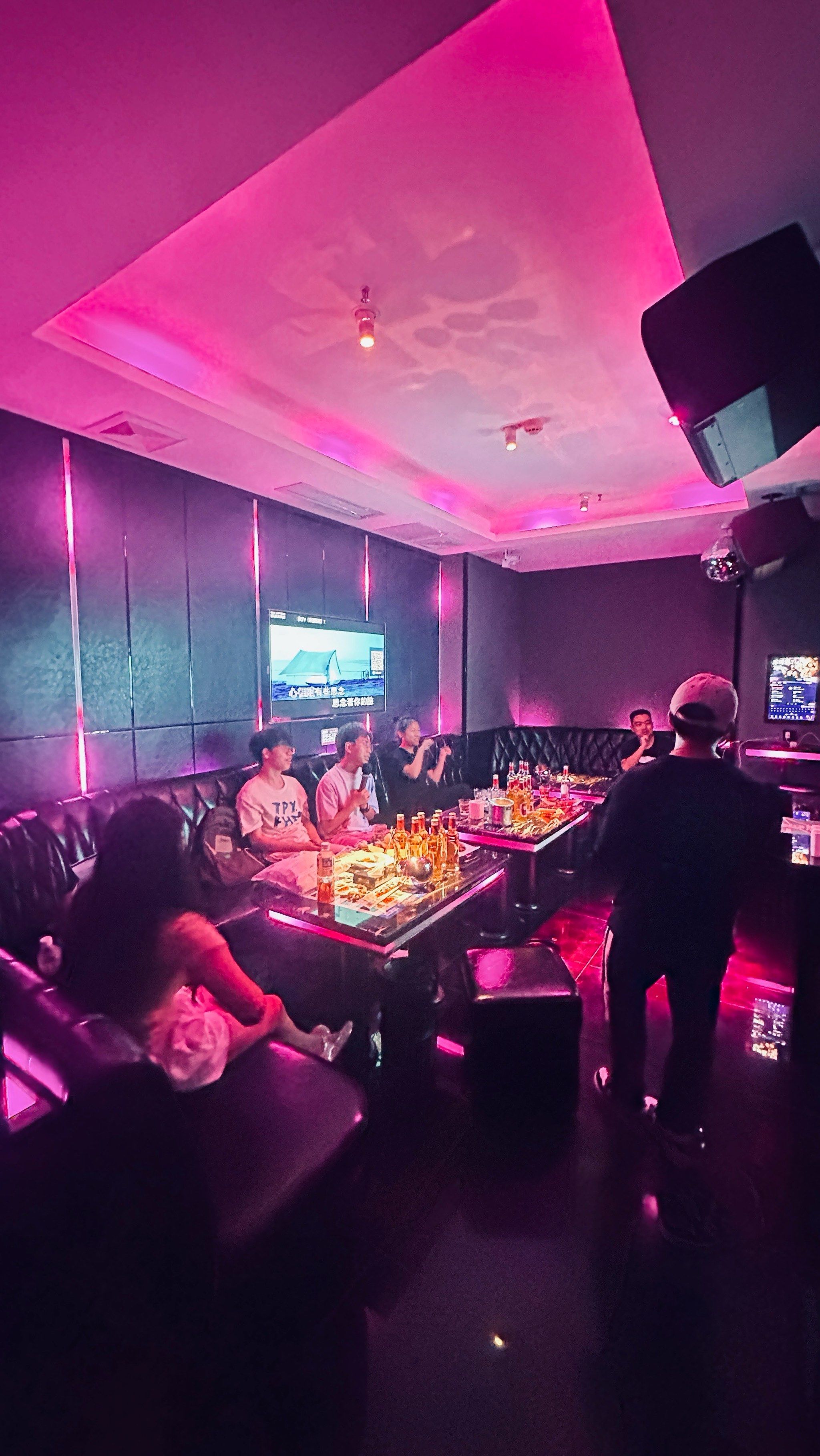 成都室内玩乐天花板