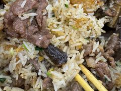 -容里煲仔饭(利丰北路店)