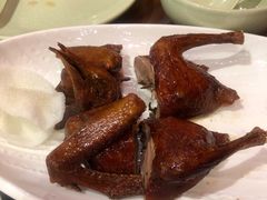 蝴蝶里招牌乳鸽-蝴蝶里·粤菜·点心(龙湖杭州金沙天街店)