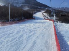 -鳌山滑雪度假区
