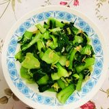 减肥减脂的虾皮油菜