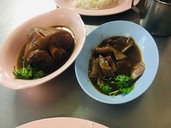 -Kha Mu Charoensang(Silom)
