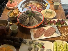 -城墙拐拐火锅(三峡广场黑金冠店)