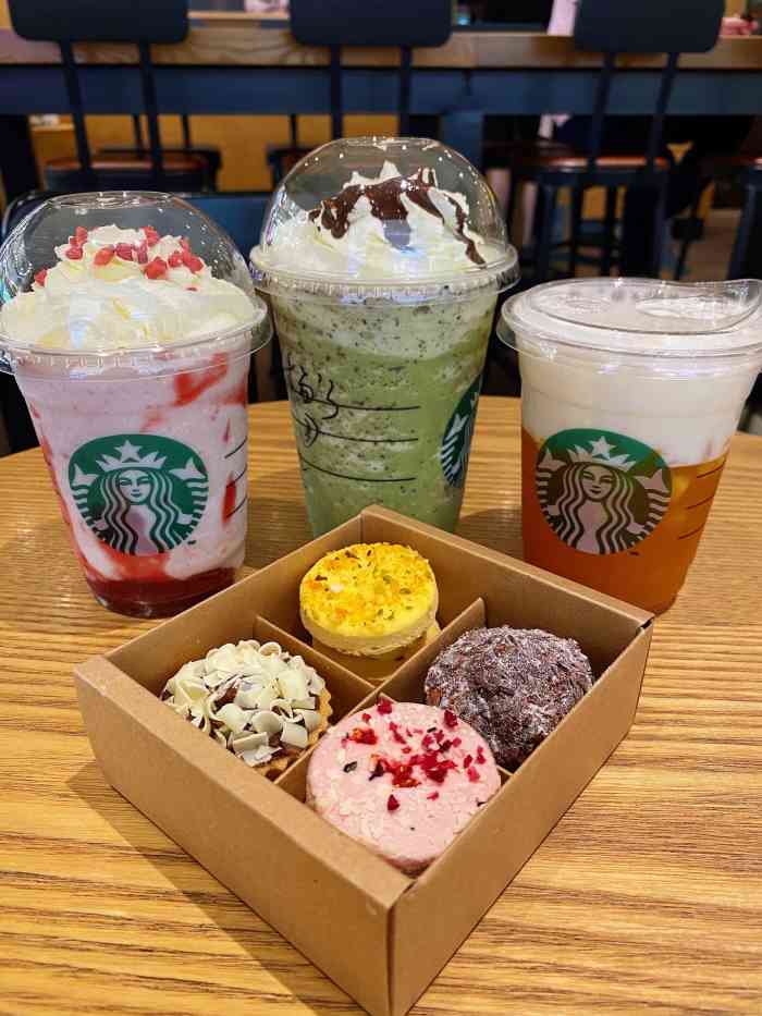 星巴克(成都中山群光店)