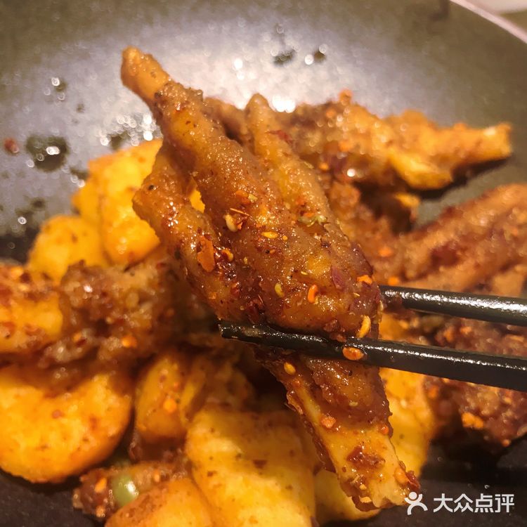 打卡武昌区排名第一🏆的川菜｜真的很费饭[笑哭]