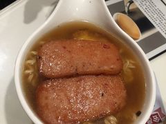 -新大咀港式茶餐厅(宝山万达店)