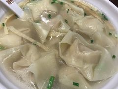 刀鱼馄饨-老半斋(福州路店)