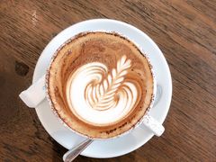 -Chom Cafe and Restaurant