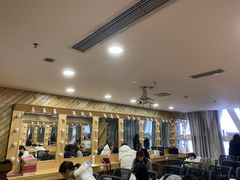 -金夫人化妆摄影职业培训学校