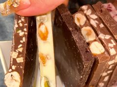 -Laderach 莱德拉(上海环贸iapm店)