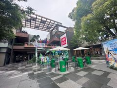 -瑞虹新天地月亮湾