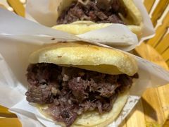 -闫家驴肉老店(华电一校店)