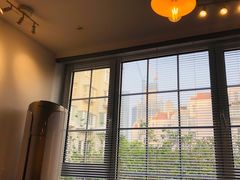 靠窗位-小岛餐厅