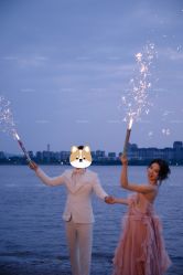 -雪中彩影婚纱摄影·微光艺术中心