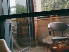 -星巴克(杭州湖滨银泰E区店)