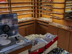-优医视平价眼镜蔡司依视路折扣工厂店(十里堡店)