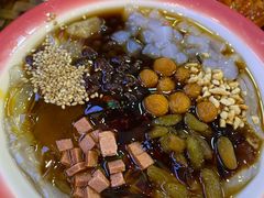 -爆炸头阿姨小四川正宗川味小吃(无任何分店)