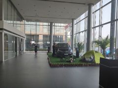 -北京鹏龙大道奔驰4S店(纪家庙店)