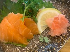 三文鱼刺身-桃太郎创作料理(大坪店)