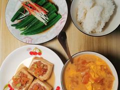 -悦芽照护月嫂+育儿嫂(杭州店)