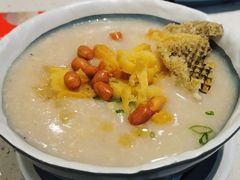 金牌荔湾艇仔粥-华辉拉肠(宝华店)