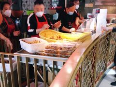 -三个四川人火锅(华联商厦店)