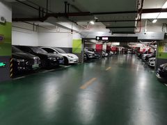 -汇智国际商业中心·停车场