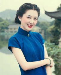 -租旗袍租礼服馆
