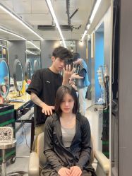 -藤野造型烫发染发