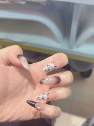 -丽心自助美甲美睫