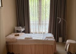 -百秀名媛纹绣美学护肤中心