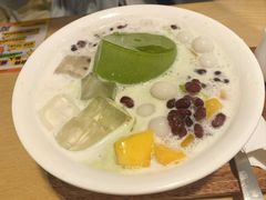 -满记甜品(优客百盛店)