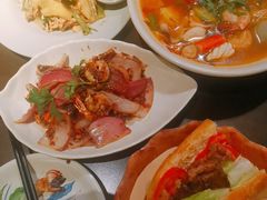 -大头虾越式风味餐厅(光明广场店)