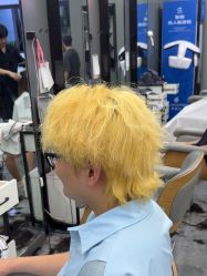 -藤野造型烫发染发