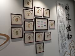 -漕河泾街道图书馆(漕河泾社区文化活动中心店)