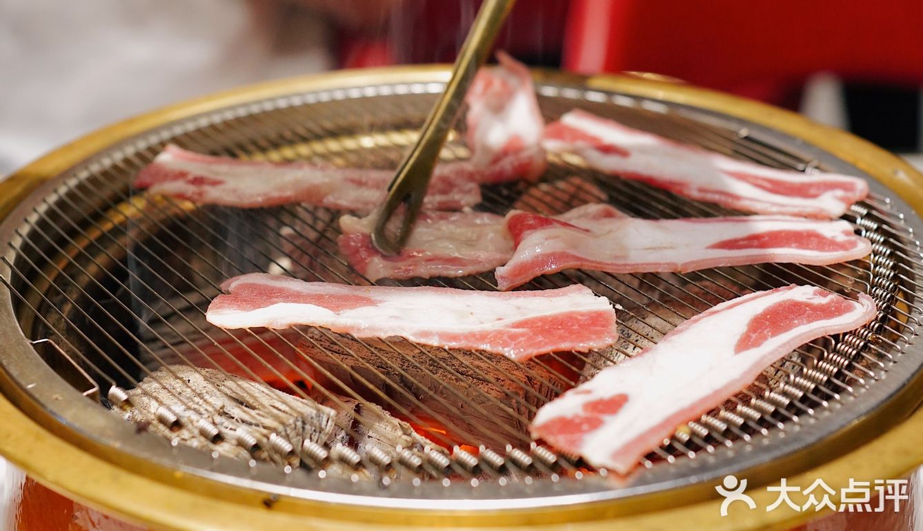 魔都活烤鳗鱼专门店！谁吃谁不迷糊呀～