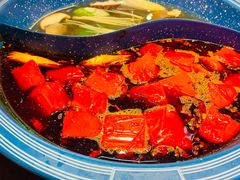 重庆红油经典鸳鸯锅-王歘歘·chuǎ火锅(五道营店)