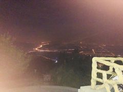 -鬼笑石后山停车场
